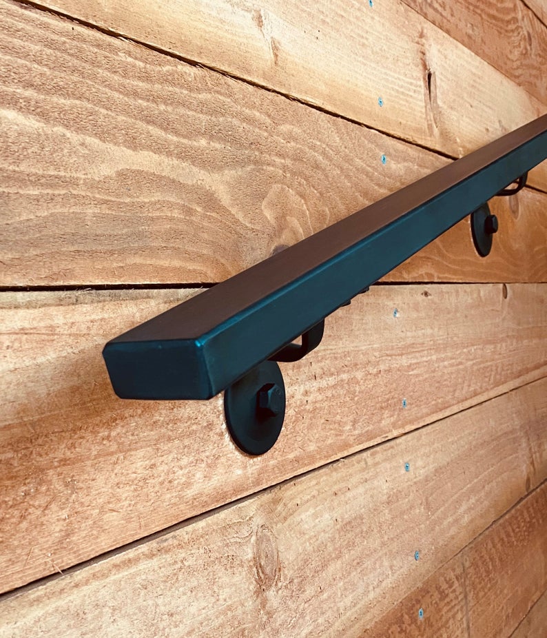 Metal Handrail 2x1 Straight Cut Durable Design
