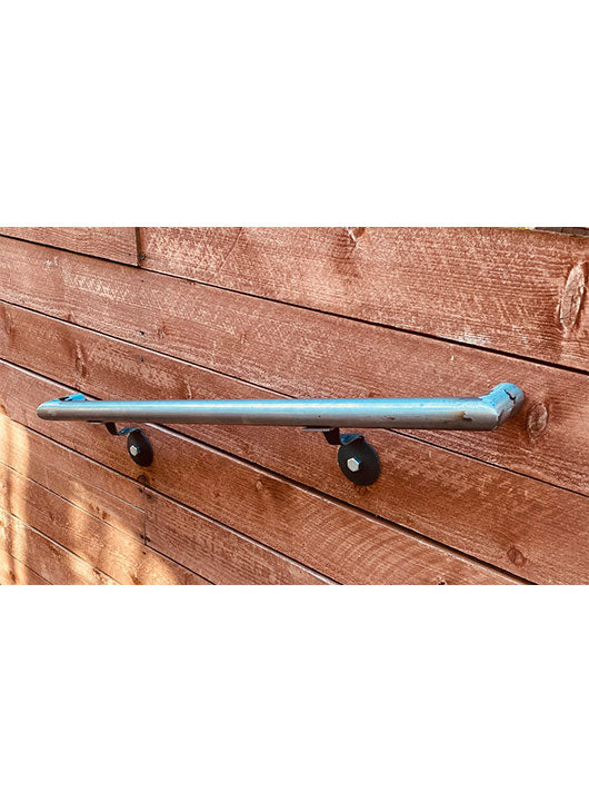 Round metal handrails for outdoor steps