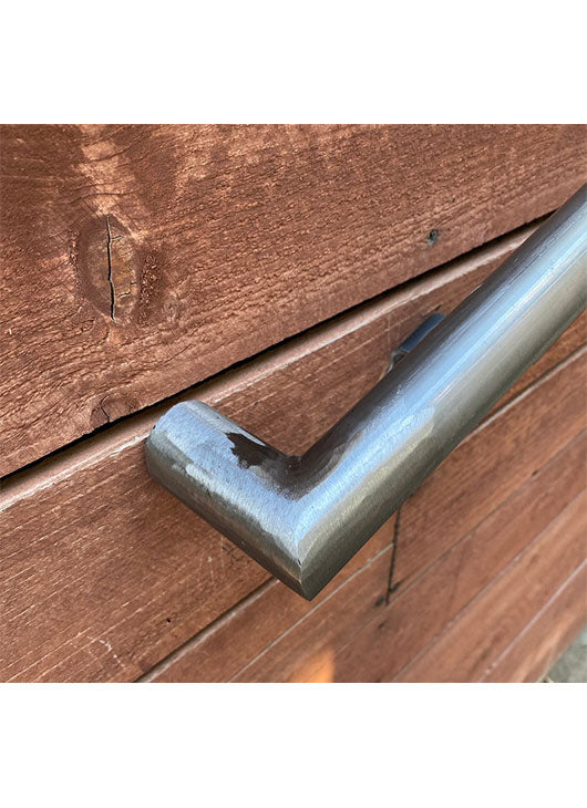 Round metal handrails for outdoor steps